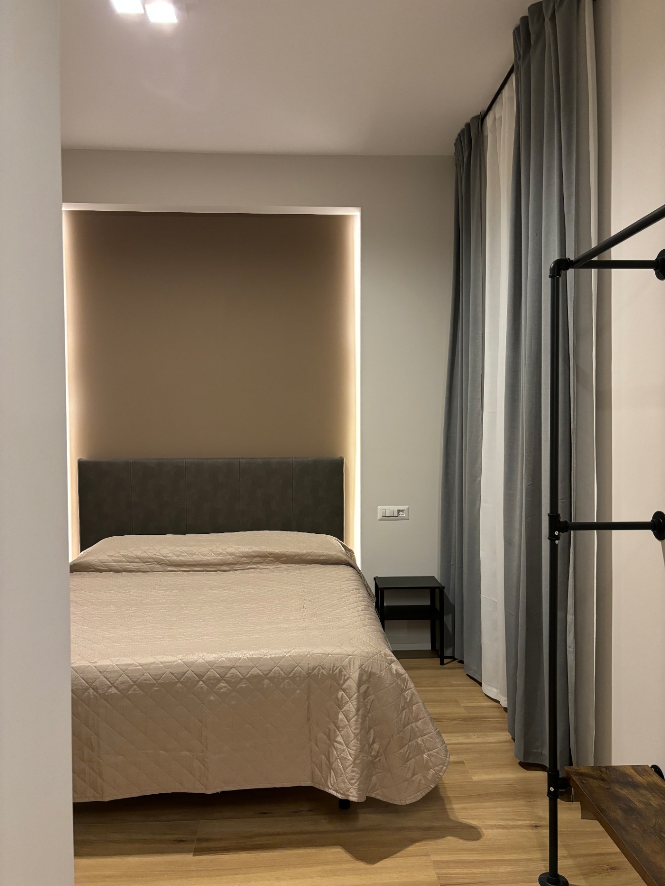Camera 2 doppia con bagno privato, Eva Suite Roma zona Cornelia